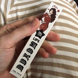 Buxom Bare escentuals minerals lips full chloe